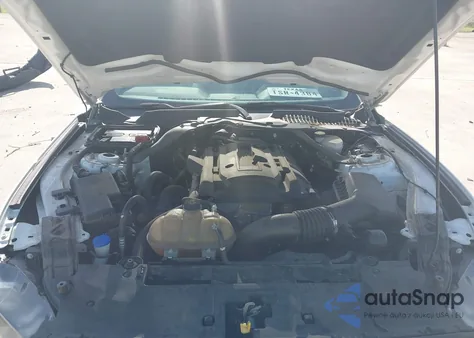 2020 Ford Mustang Ecoboost Premium z USA, uszkodzony, nr VIN 1FATP8UHXL5137077